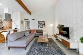 Mid Century Modern near SoCo & DT by Lodgewell